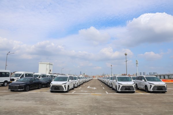 融丰配资 从“找车15分钟”到“坐标秒定位”，久通租赁管理升级，赋能进博保障